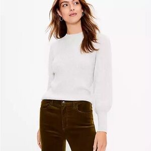 🩶 NWT LOFT Shimmer Grey Sweater